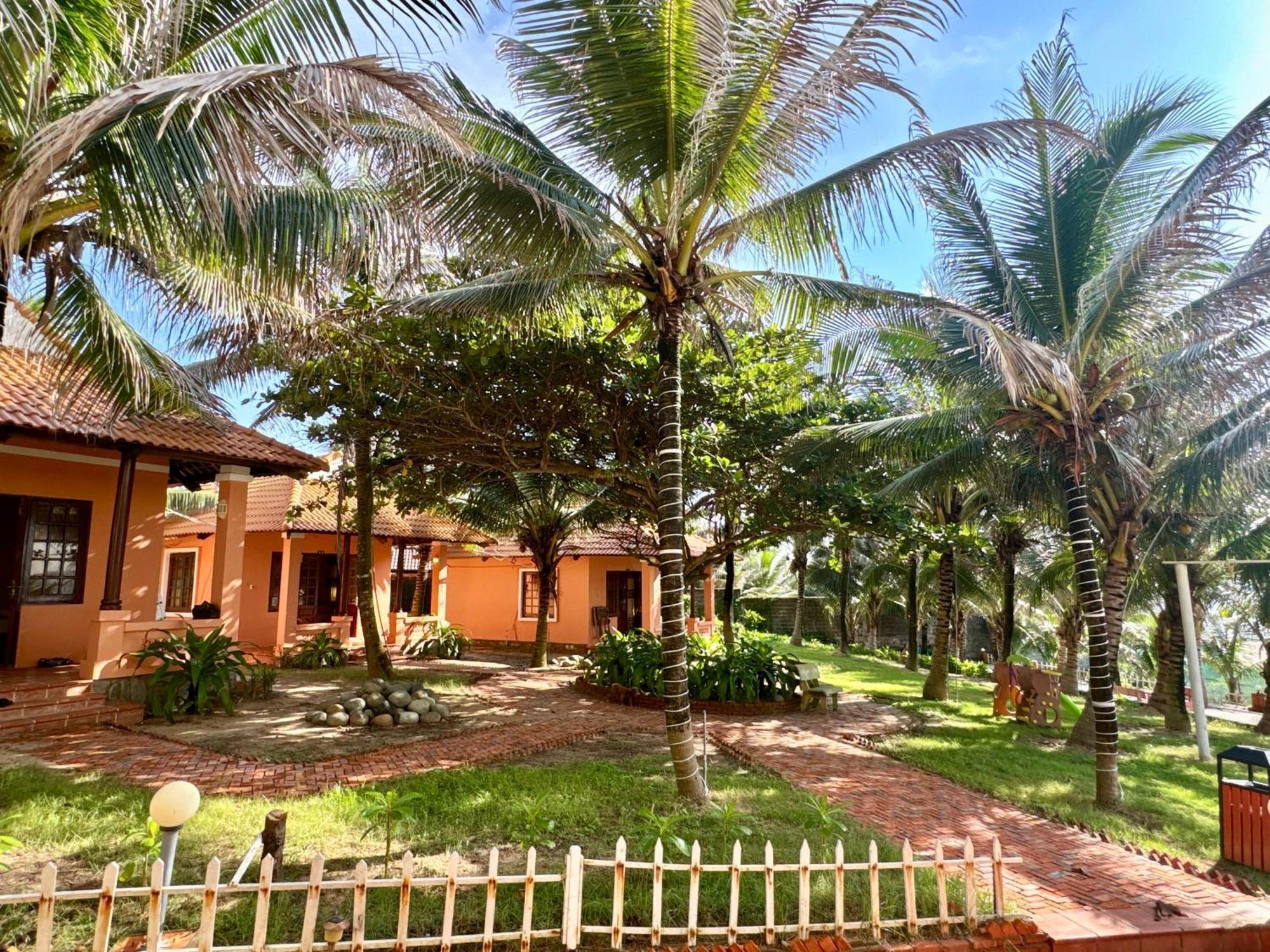 Blue Sailing Resort - Canh Buom Xanh Xom Tram Kültér fotó